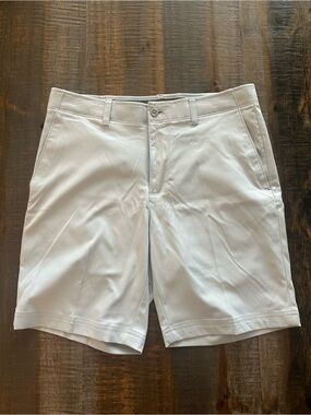 Men's White Golf Shorts
